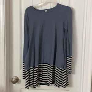 Boutique tunic with pockets